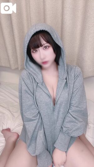 谷間になに挟む？🥪