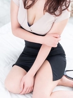 伏見メンズエステ Mrs Crystal 七羽