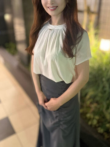 堺筋本町メンズエステ ミセスの子守唄 花奈