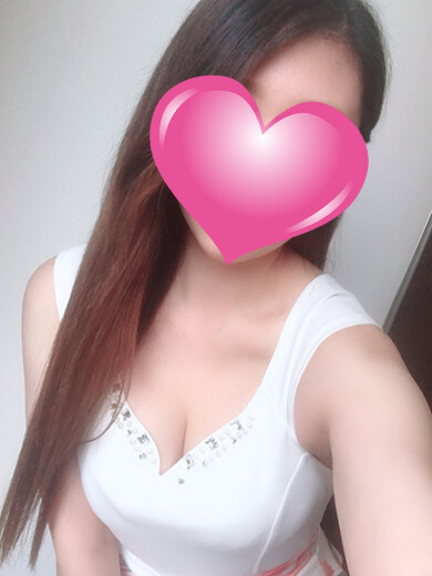 小島　春奈8/9debut！