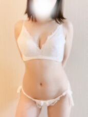 上野・鶯谷・日暮里風俗エステ ごほうびSPA上野店～巨乳巨尻専門の風俗メンズエステ～ かほ
