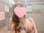 栄風俗エステ エフルラージュ栄店 かりん【彼女に甘えたい】