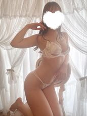 栄風俗エステ エフルラージュ栄店 かりん【彼女に甘えたい】