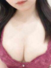 上野・鶯谷・日暮里風俗エステ ごほうびSPA上野店～巨乳巨尻専門の風俗メンズエステ～ かほ